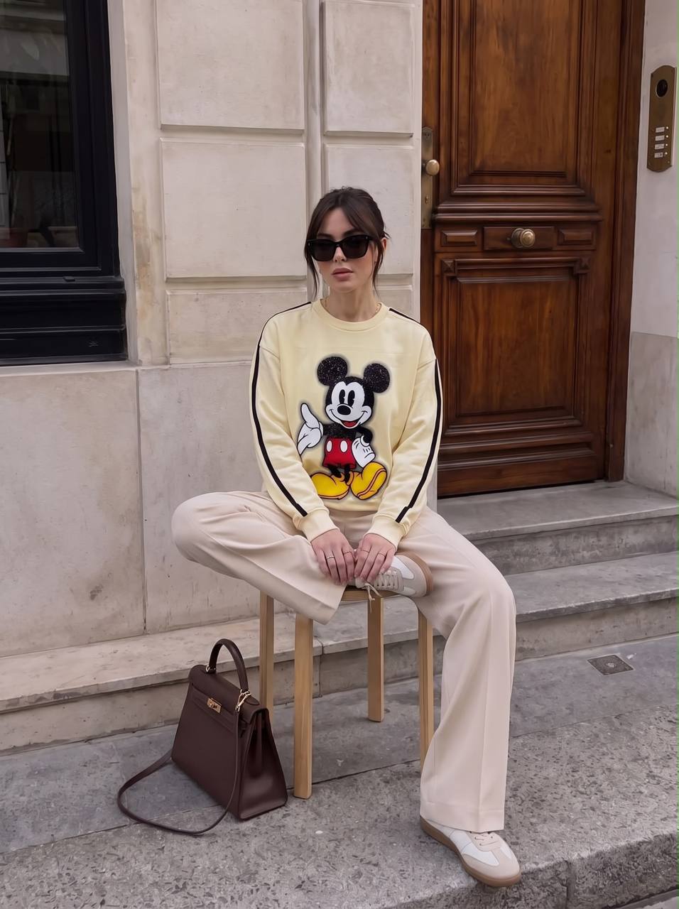 Kadın Boncuk İşlemeli Mickey Sweatshirt